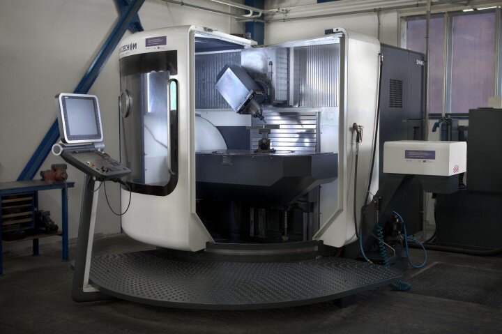 DECKEL MAHO DMU 100