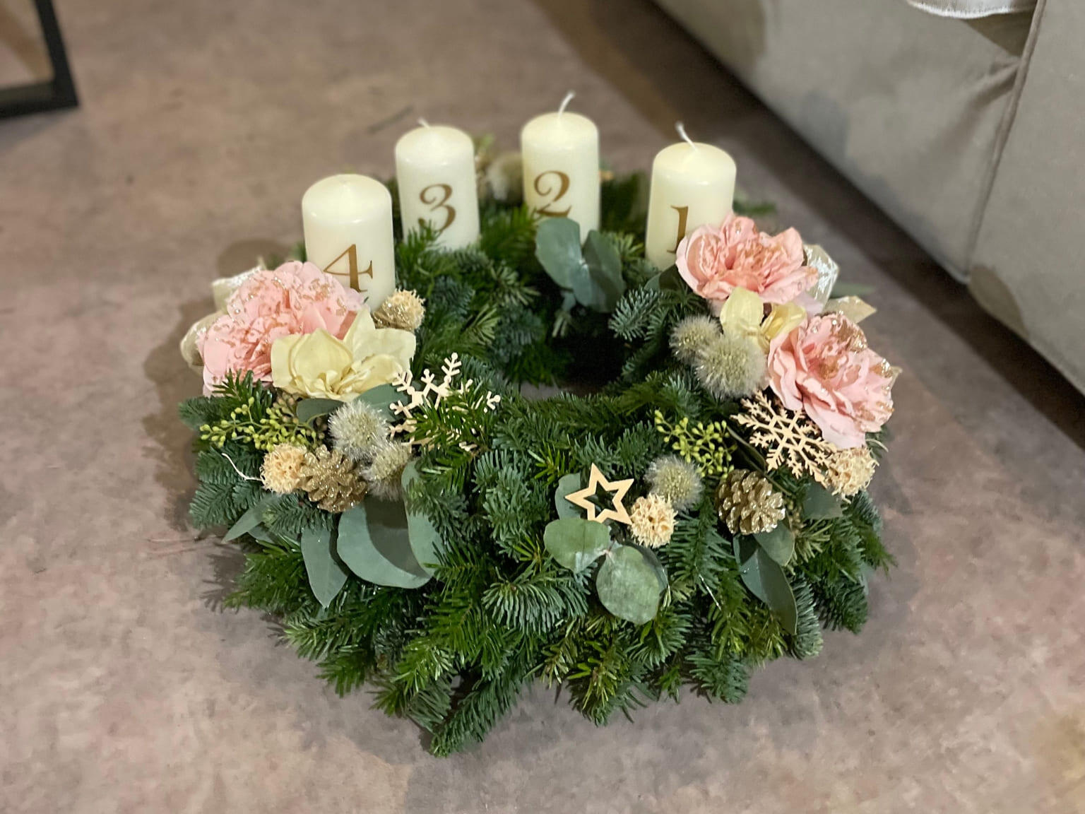 Vázání adventních věnců - firemní akce pro naše zaměstnance